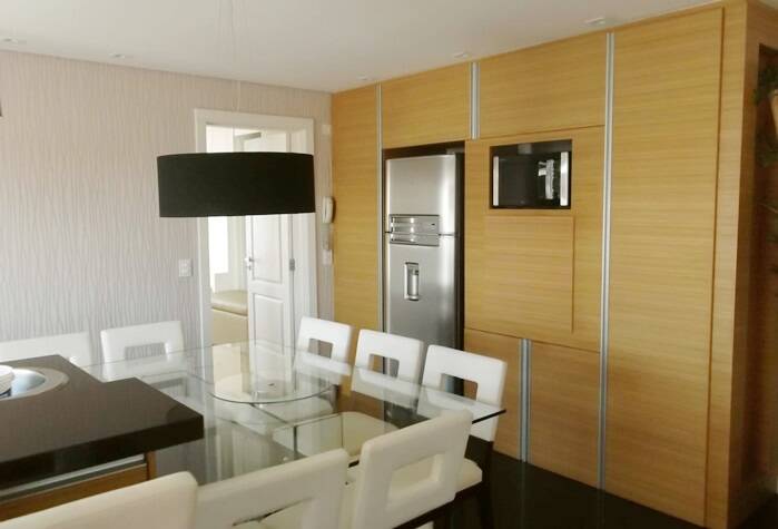 Apartamento com ótimo acabamento no Batel3